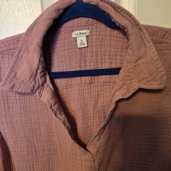 L.L. Bean Women's Mauve Button Down Shirt - Picture 5 of 5